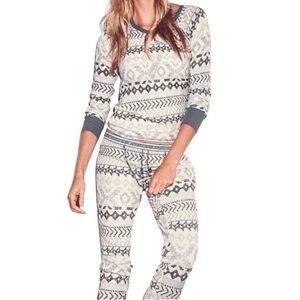 Victoria's Secret Thermo Cream & Gray Fair Isle Pajama Set Women’s XL Tribal